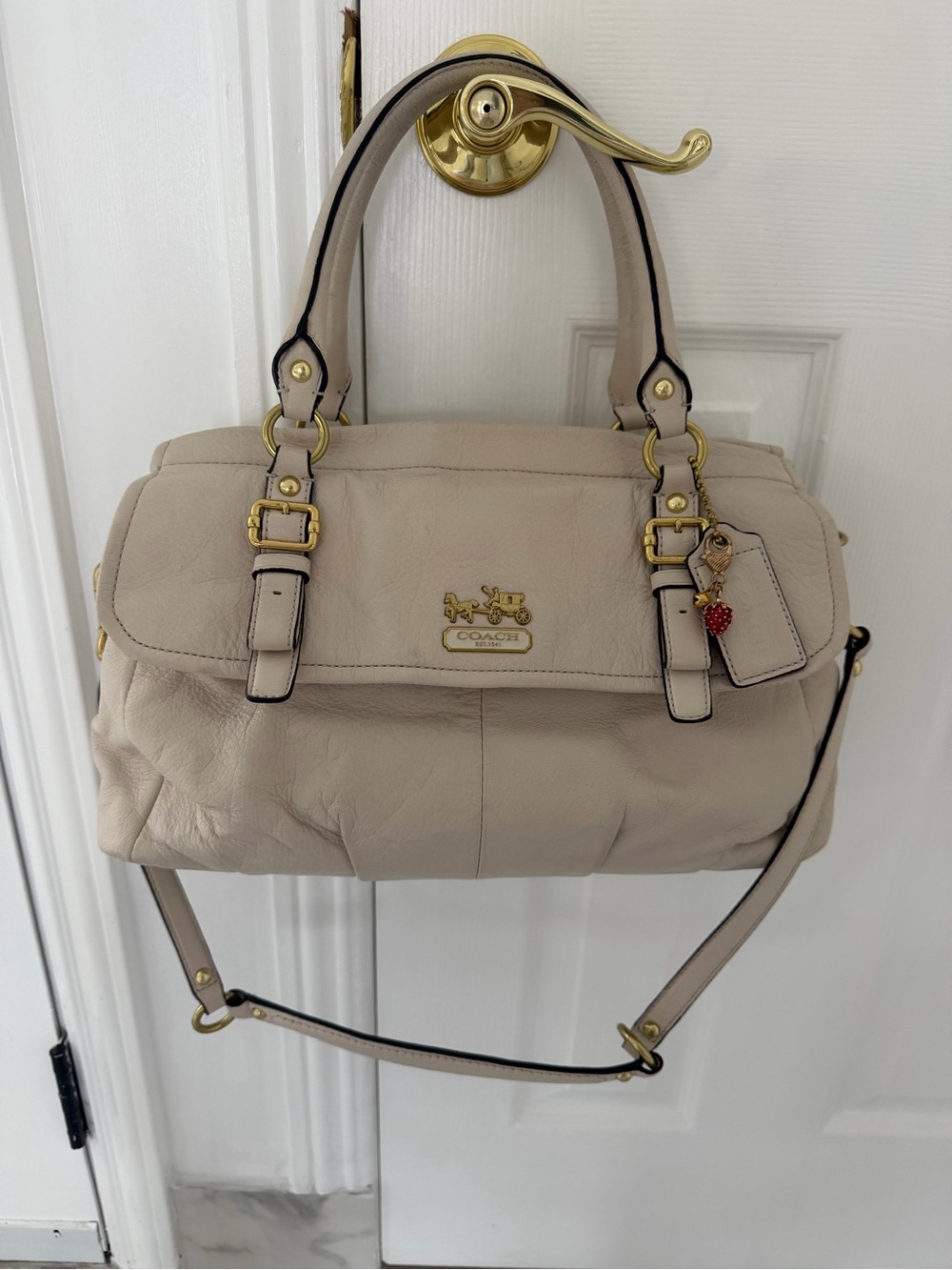 Coach Cream Leather Handbag with Rose-Pink Satin Interior and Gold Snap